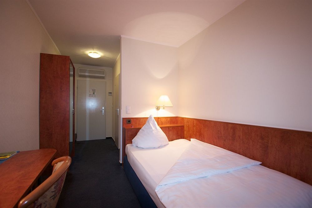 Falk Hotel Frankfurt am Main Exterior photo